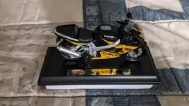 Diecast Maisto Suzuki GSX-R600 K3 (Special Edition)