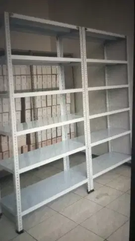 Rak besi serbaguna