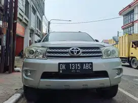 (TDP 21jt) Toyota Fortuner 2.5 G AT diesel 2011 mobil bagus