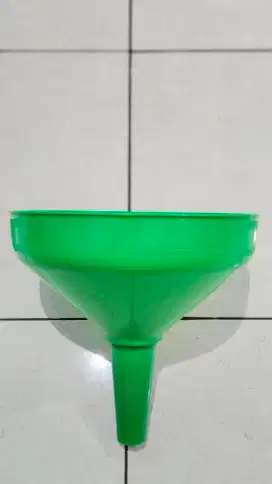 JUAL MURAH MERIAH & BARU .
CORONG PLASTIK SERBAGUNA 30 CM