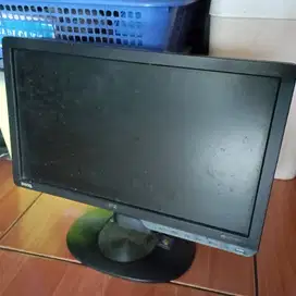 Layar Monitor LCD 16 Inch Benq G610HDAL