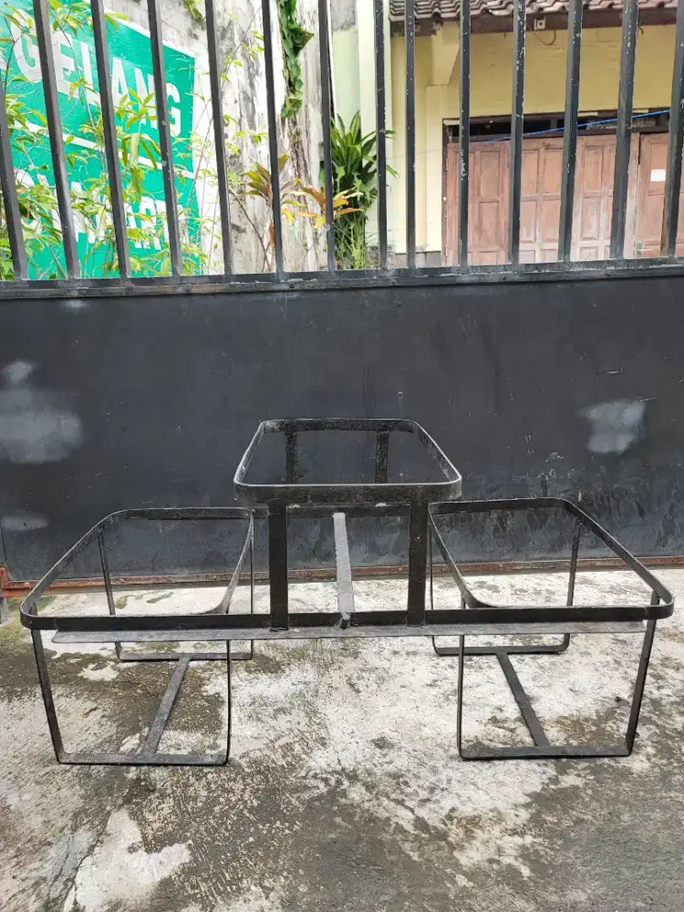 Kronjot Bagasi Jok Motor Bahan Besi Solid Lawasan