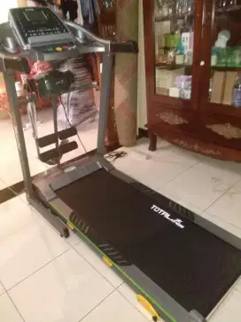 Alat fitnes treadmill elektrik TL 288 kokoh