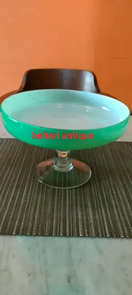 Tempat buah crystal hijau
