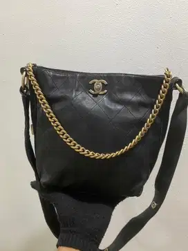 Tas wanita chanel hobo button up coin leather zip cc (sale)