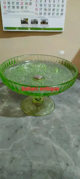 Tempat buah stand cup hijau