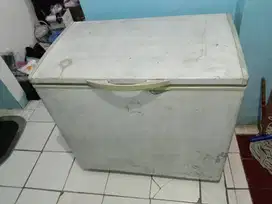 Freezer Box 200 Liter