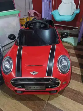 Mobil mainan remote mini cooper