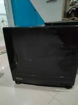 Dijual 1 buah TV Analog merek Toshiba 21 inchi