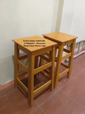 Kursi Bar Cafe Makan Barstool Kotak Tinggi Tanpa Sandaran Kayu (ben)