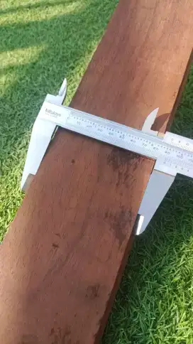 Lantai kayu Merbau