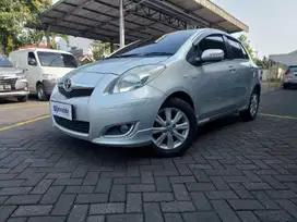 [ OLXmobbi ] Toyota Yaris 1.5 E Bensin-MT SILVER WZ