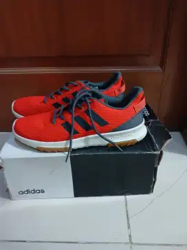Sepatu pria olahraga
