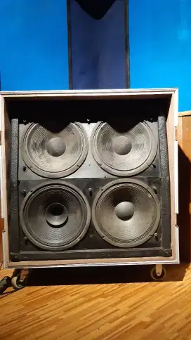 Speaker Cabinet Laney