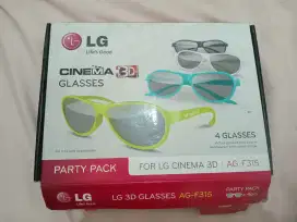 DIJUAL BEKAS-BARU -- LG 3D Glasses AG-F315 for LG Cinema 3D (Original)