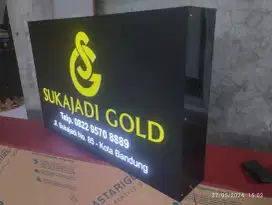 Neonbox bulat dan kotak