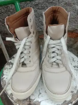 Sepatu Coca italy size 38