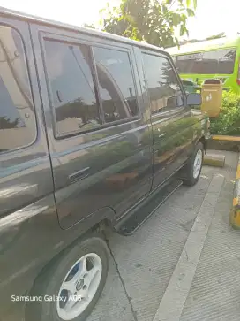 Jual mobil kijang super kf 42 th 1996