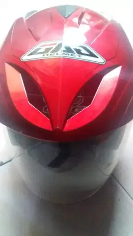 HELM MERAH DOBEL KACA .