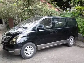 Disewakan mobil Hyundai H1