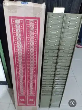 Rak kartu absensi