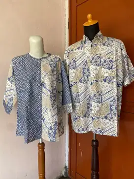 Sarimbit kemeja batik dan blouse batik motif sekarjagad biru