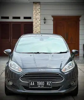 Ford Fiesta 1.5 S A/T 2013