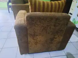 Dijual sofa bekas