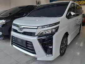 Toyota Voxy 2.0 Putih 2018 Automatic