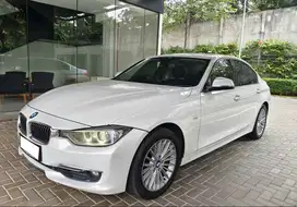 BMW 320i F30 Luxury 2015