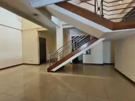 Rumah lux sayap pajajaran kota bandung full jati jual cepat