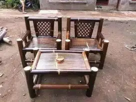 Kursi bambu hitam