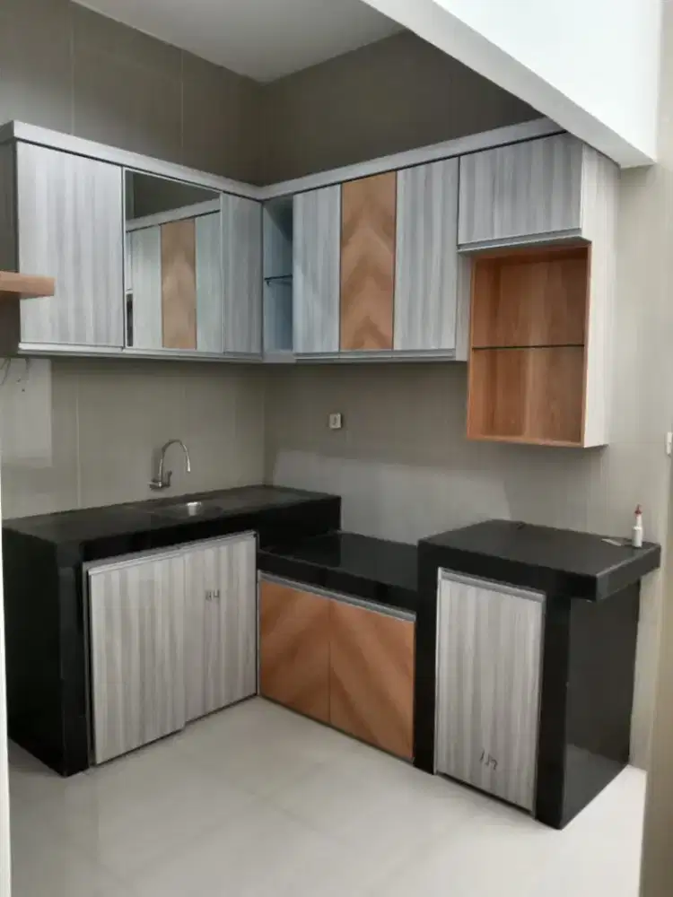 Zafran interior