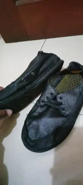 Sepatu CROCS LIMITED Black 42