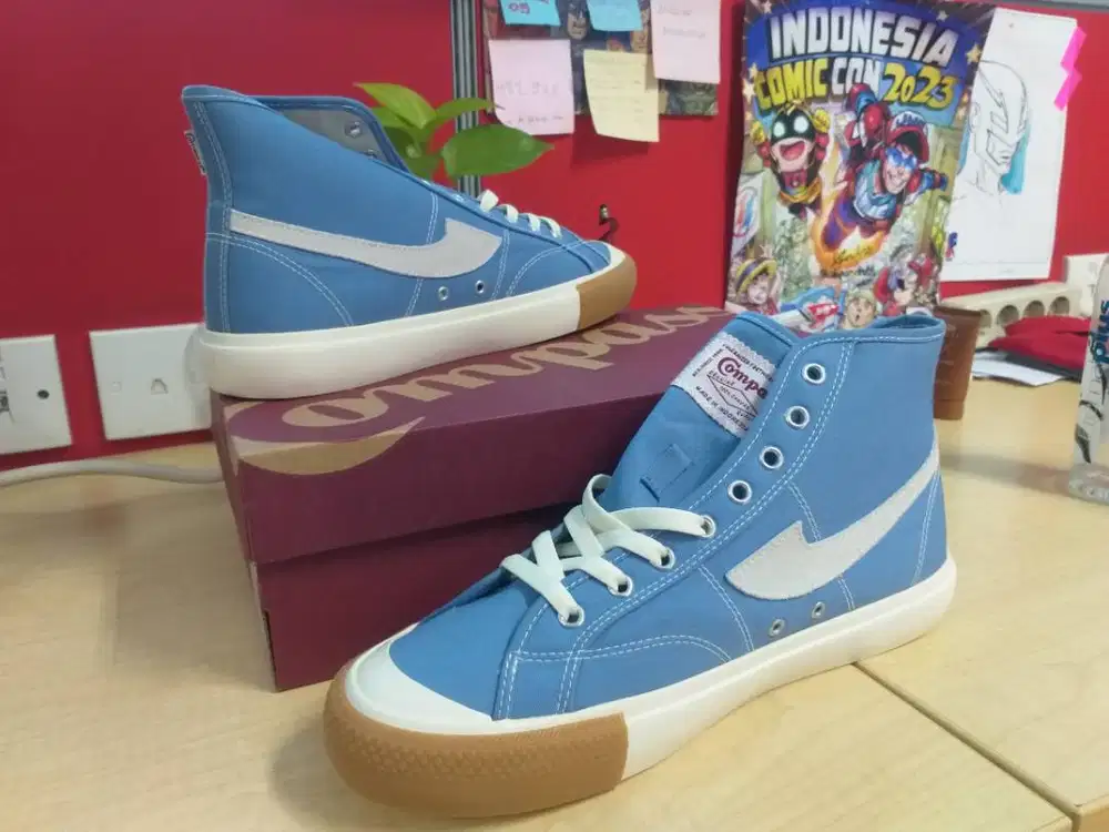 SEPATU COMPASS GAZELLE HIGH BLUE 43