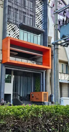 Dijual Gedung Komersial Dual Fungsi Resto dan kantor 10 Lantai
