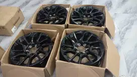 Velg oem fortuner GR black r18