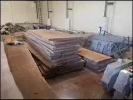 Papan  Kayu Mahoni langka