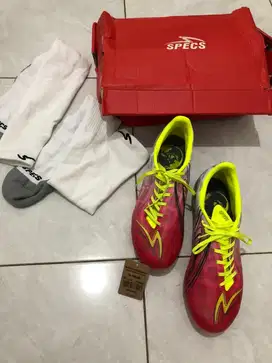 Sepatu bola original mini soccer tipe specs FG PRO second like new