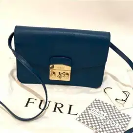 Preloved Tas Furla Metropolis Pochet S with sling