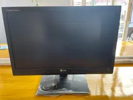 Monitor 19 dell lenovo lg bagus siap pakai