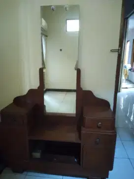 Meja Rias kuno kayu jati