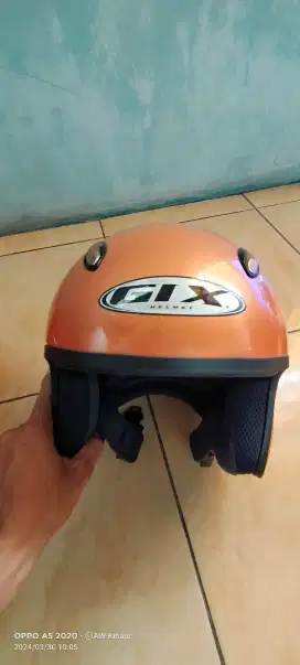 Helm gix warna orange