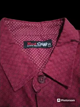 Kemeja red cliff size L