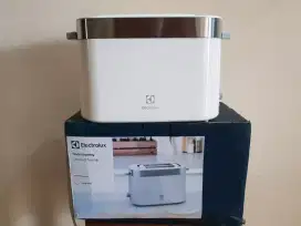 Electrolux Toaster - Pemanggang Roti Listrik