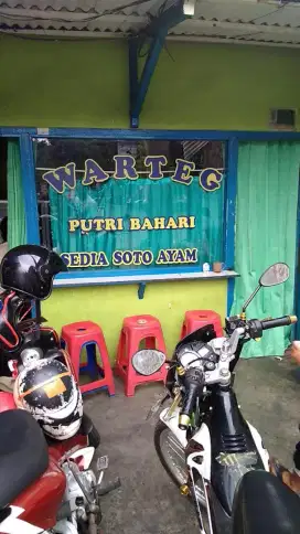 DI BUTUHKAN WANITA BUAT BANTU WARTEG