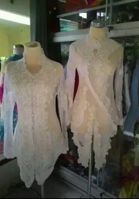 2 set Kebaya Putih Tulang