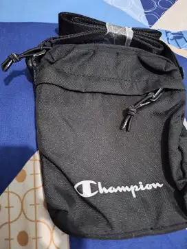 Tas selempang Pria Champion