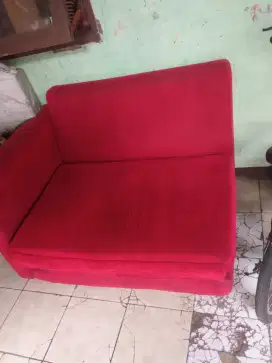 Sofa bisa jadi tempat tidur