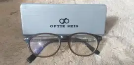 Calvin Klein Kacamata Minus Optik Seis